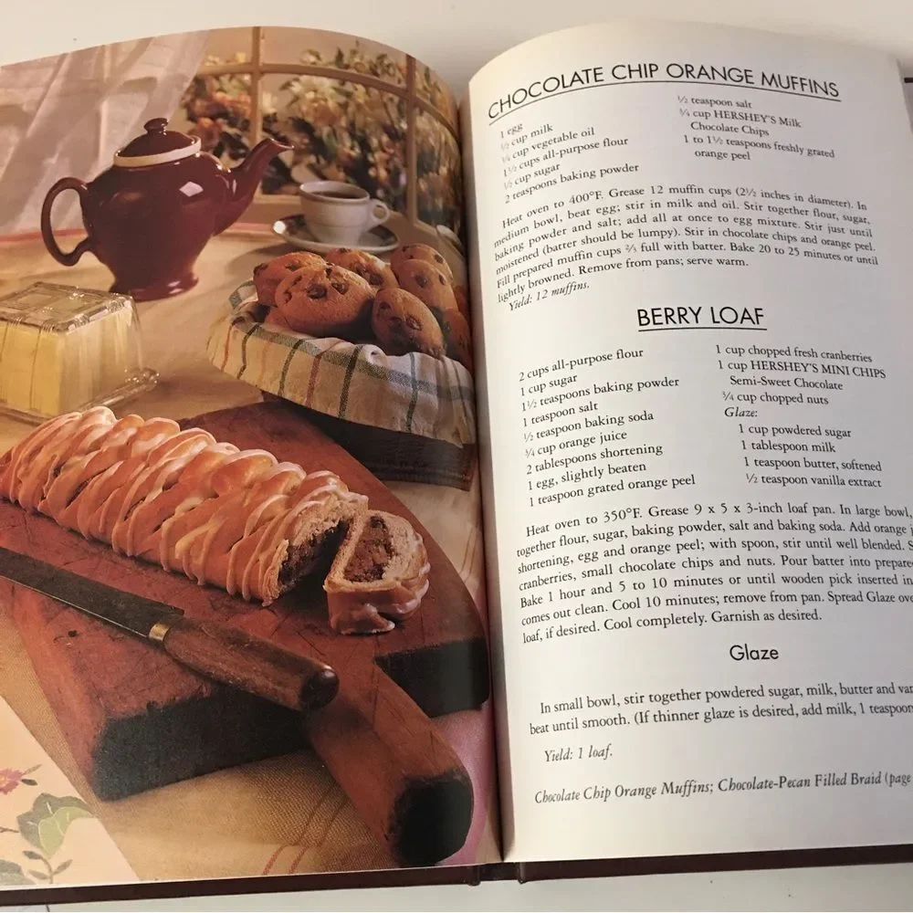 Vintage 1992 Hershey’s 1934 Cook Book Hardcover EUC